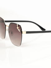 Load image into Gallery viewer, Diamante Finished Sunglasses

