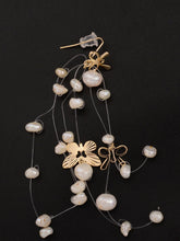 Load image into Gallery viewer, Pearl Earrings
