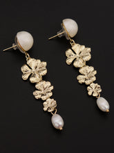 Load image into Gallery viewer, Floral Pearl Earrings
