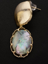 Load image into Gallery viewer, Patterned Earrings
