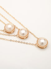 Load image into Gallery viewer, Layered Pearl Necklace

