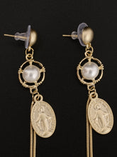 Load image into Gallery viewer, Long Chain Earrings
