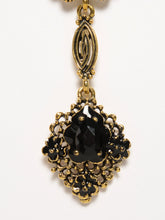 Load image into Gallery viewer, Stone Finished Necklace

