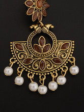 Load image into Gallery viewer, Floral Pearl Earrings
