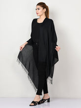 Load image into Gallery viewer, Tassel Finish Scarf
