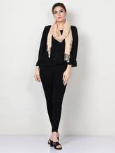 Load image into Gallery viewer, Tassel Finish Scarf
