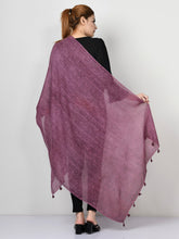 Load image into Gallery viewer, Stripe Patterned Scarf
