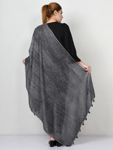 Load image into Gallery viewer, Stripe Patterned Scarf
