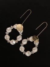 Load image into Gallery viewer, Pearl Finished Hoops
