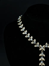 Load image into Gallery viewer, Rhinestone Leaves Necklace
