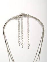 Load image into Gallery viewer, Metallic Pendant Necklace
