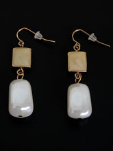 Load image into Gallery viewer, Pearl Drop Earrings
