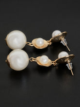 Load image into Gallery viewer, Pearl Earrings
