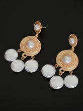 Load image into Gallery viewer, Matte Metal Earrings
