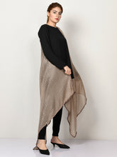 Load image into Gallery viewer, Box Patterned Scarf
