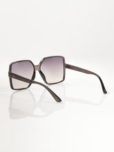 Load image into Gallery viewer, Oversized Square Sunglasses
