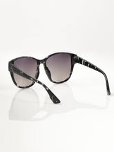 Load image into Gallery viewer, Oversized Sunglasses
