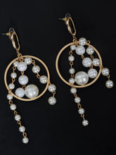 Load image into Gallery viewer, Dangling Pearl Earrings
