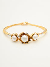 Load image into Gallery viewer, Metallic Pearl Bracelet
