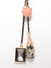 Load image into Gallery viewer, Stone Flower Necklace
