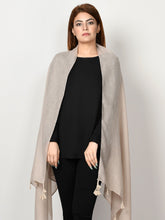 Load image into Gallery viewer, Check Patterned Scarf
