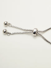 Load image into Gallery viewer, Circular Disc Bracelet
