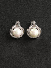 Load image into Gallery viewer, Pearl Studs
