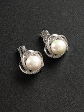 Load image into Gallery viewer, Pearl Studs
