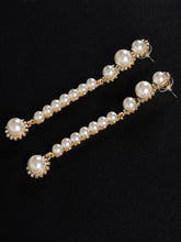 Load image into Gallery viewer, Long Drop Pearl Earrings
