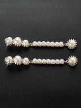 Load image into Gallery viewer, Long Drop Pearl Earrings
