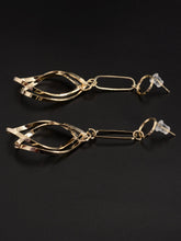 Load image into Gallery viewer, Twisted Metal Earrings
